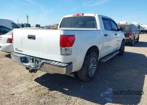 2010 Toyota Tundra Grade 4.6L V8 z USA, uszkodzony, nr VIN 5TFEM5F14AX014614